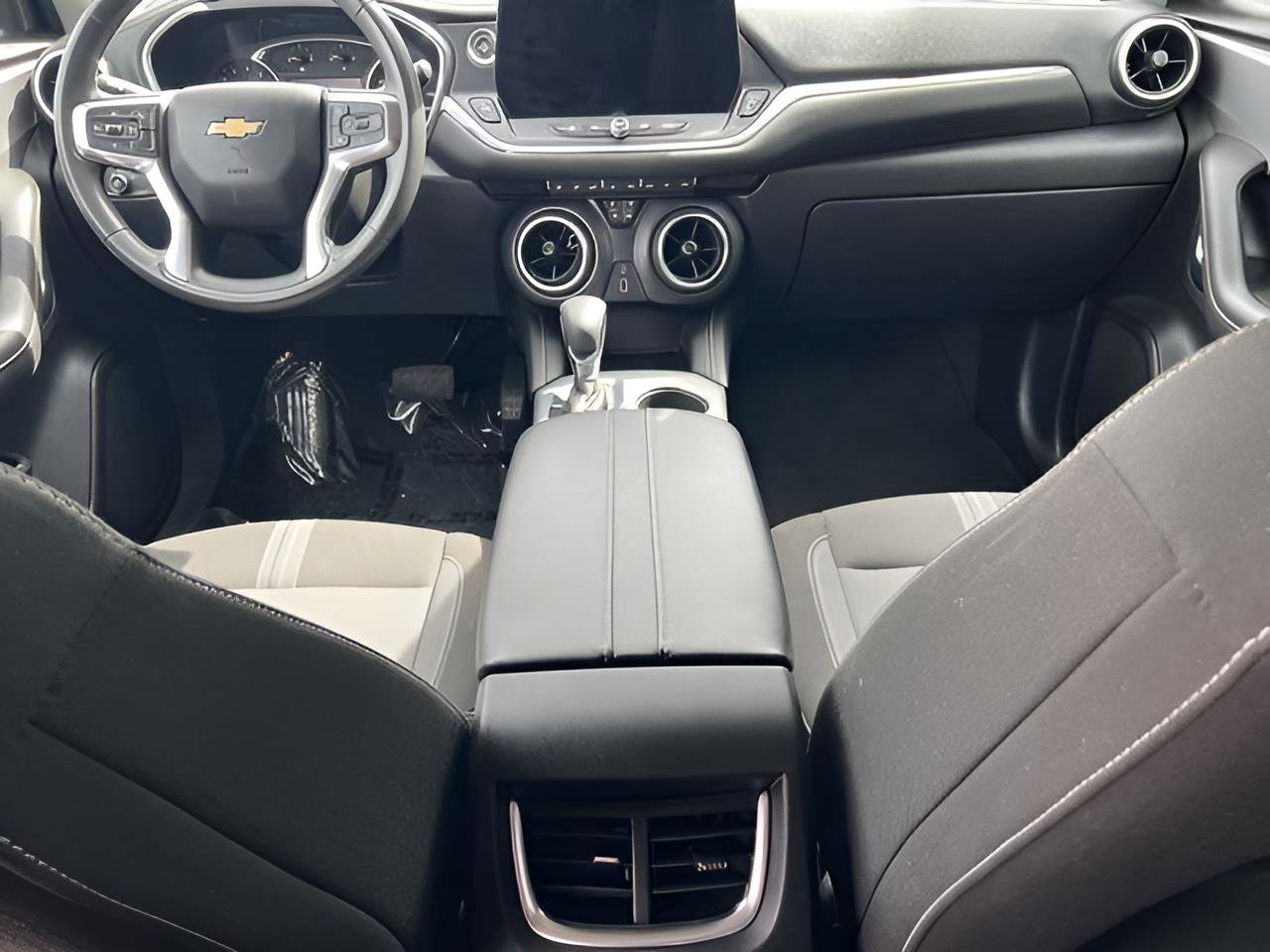 Used 2023 Chevrolet Blazer LT image 19