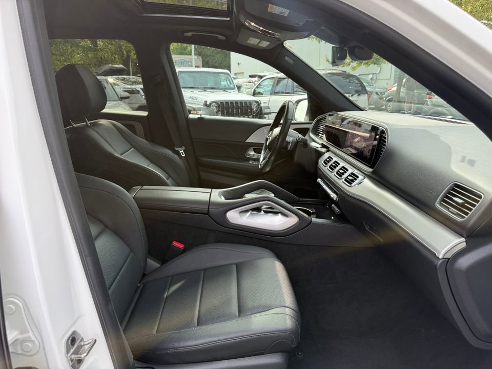 Used 2024 Mercedes-Benz GLE 450e 4MATIC image 27