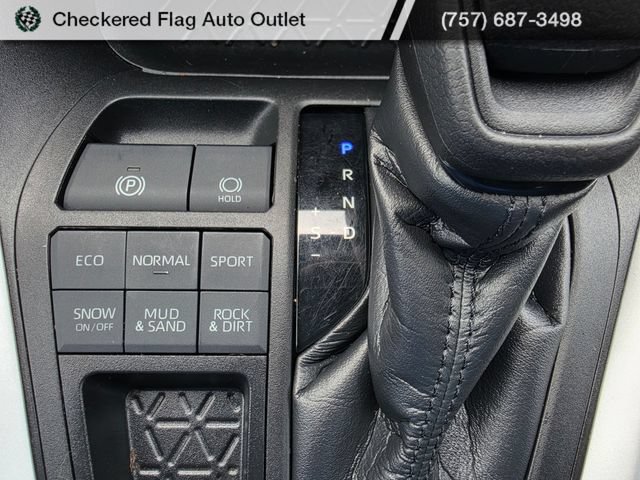 Used 2021 Toyota RAV4 LE AWD/4WD image 35