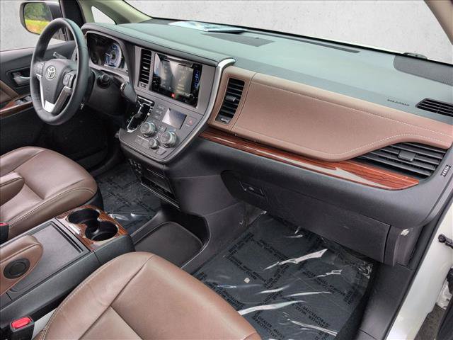 Used 2016 Toyota Sienna Limited Premium AWD/4WD image 26