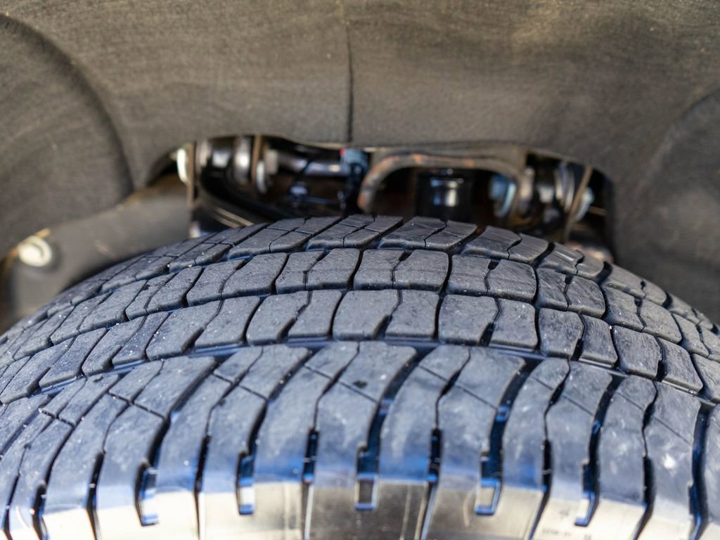 Used 2025 GMC Sierra 3500 SLE image 30