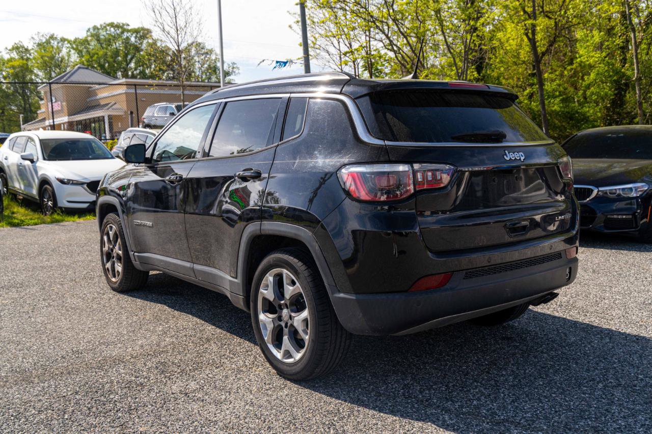 Used 2018 Jeep Compass Limited w/ Navigation Group FWD image 4