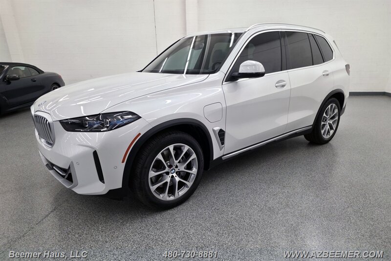 Used 2026 BMW X5 xDrive50e AWD/4WD image 4