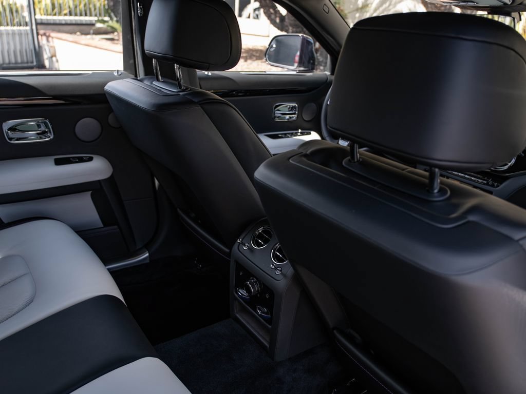 New 2026 Rolls-Royce Ghost AWD/4WD image 32