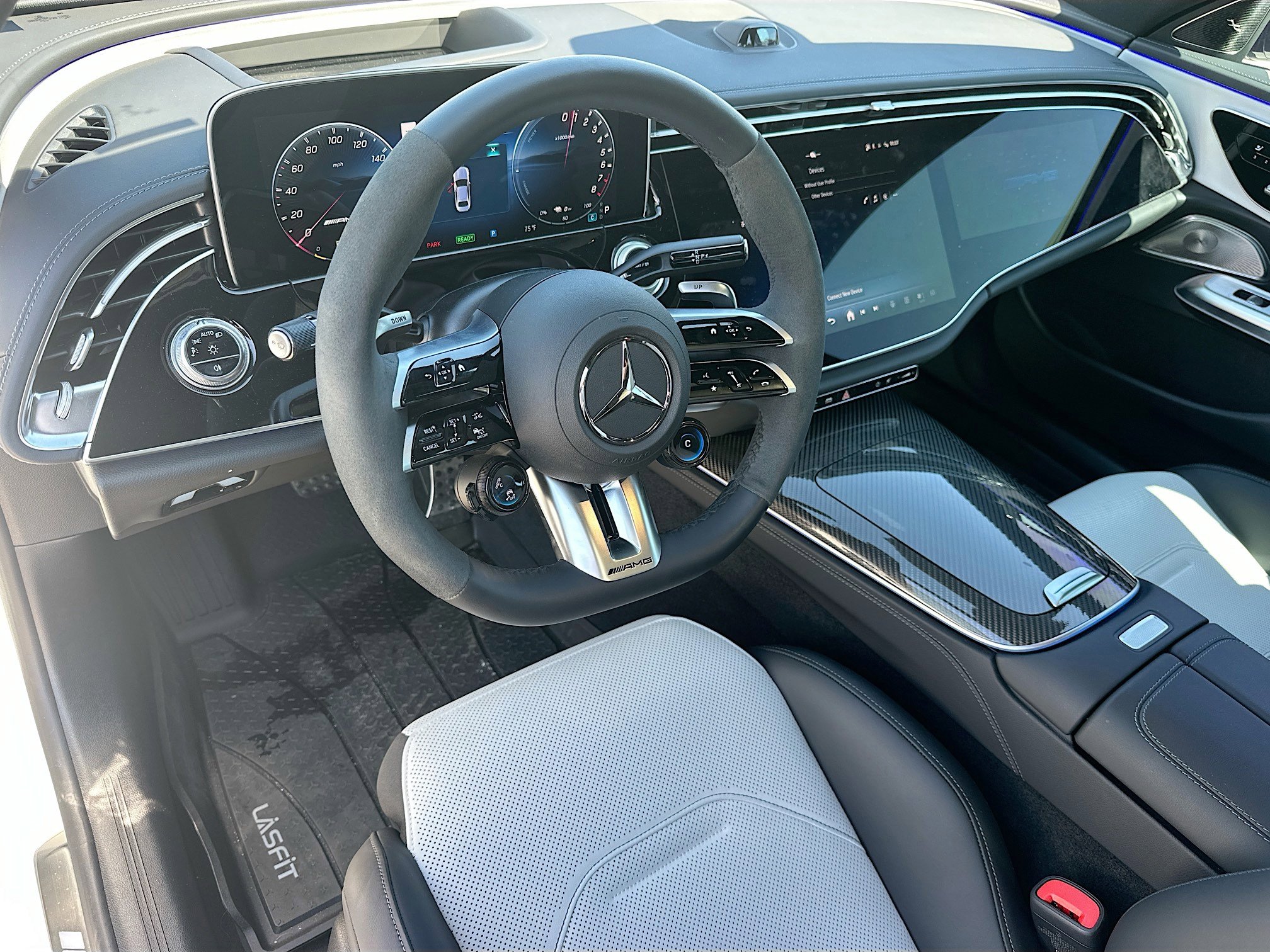 Used 2025 Mercedes-Benz E 53 AMG e 4MATIC Sedan image 9