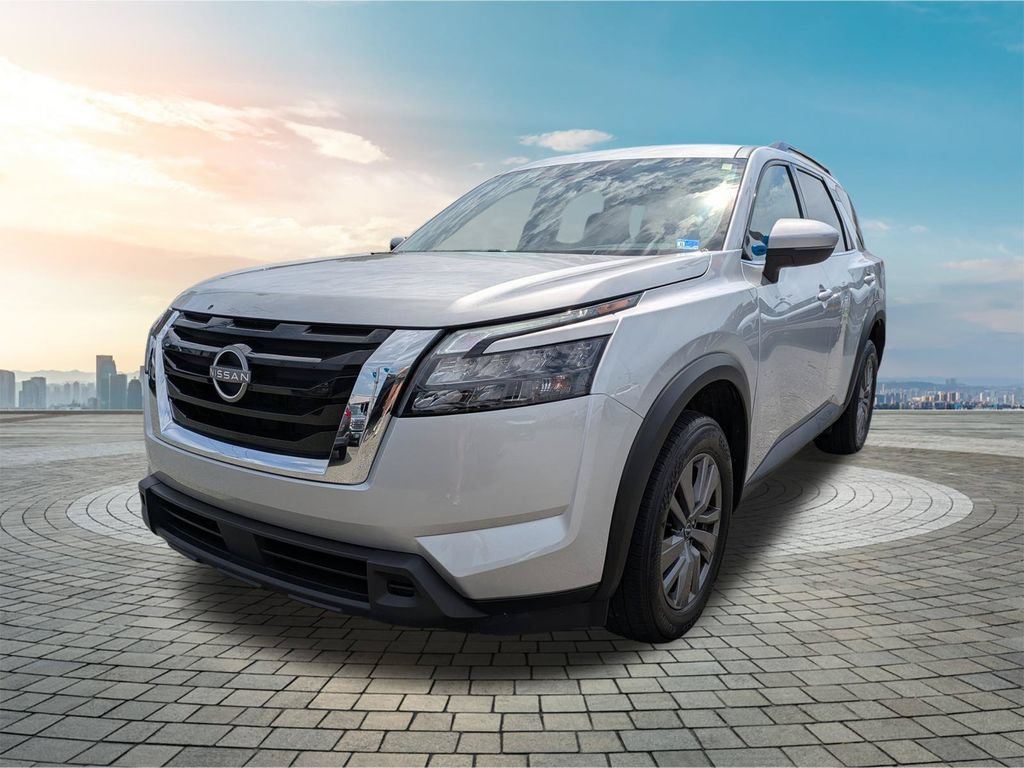 Certified 2025 Nissan Pathfinder SV AWD/4WD image 9