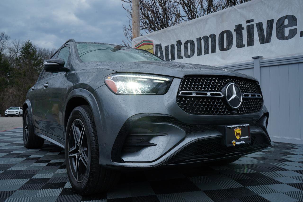 Used 2024 Mercedes-Benz GLE 350 4MATIC w/ AMG Line Exterior image 92