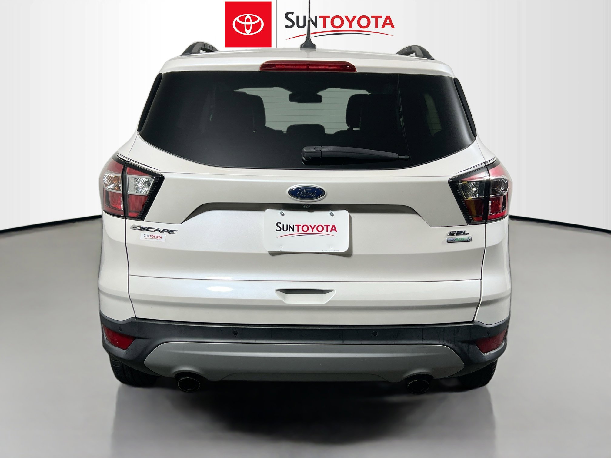 Used 2018 Ford Escape SEL w/ Ford Safe & Smart Package FWD image 5