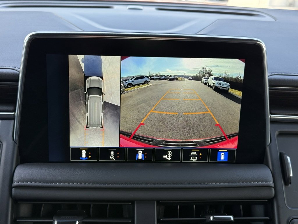 Used 2024 Chevrolet Suburban Z71 w/ Luxury Package image 33