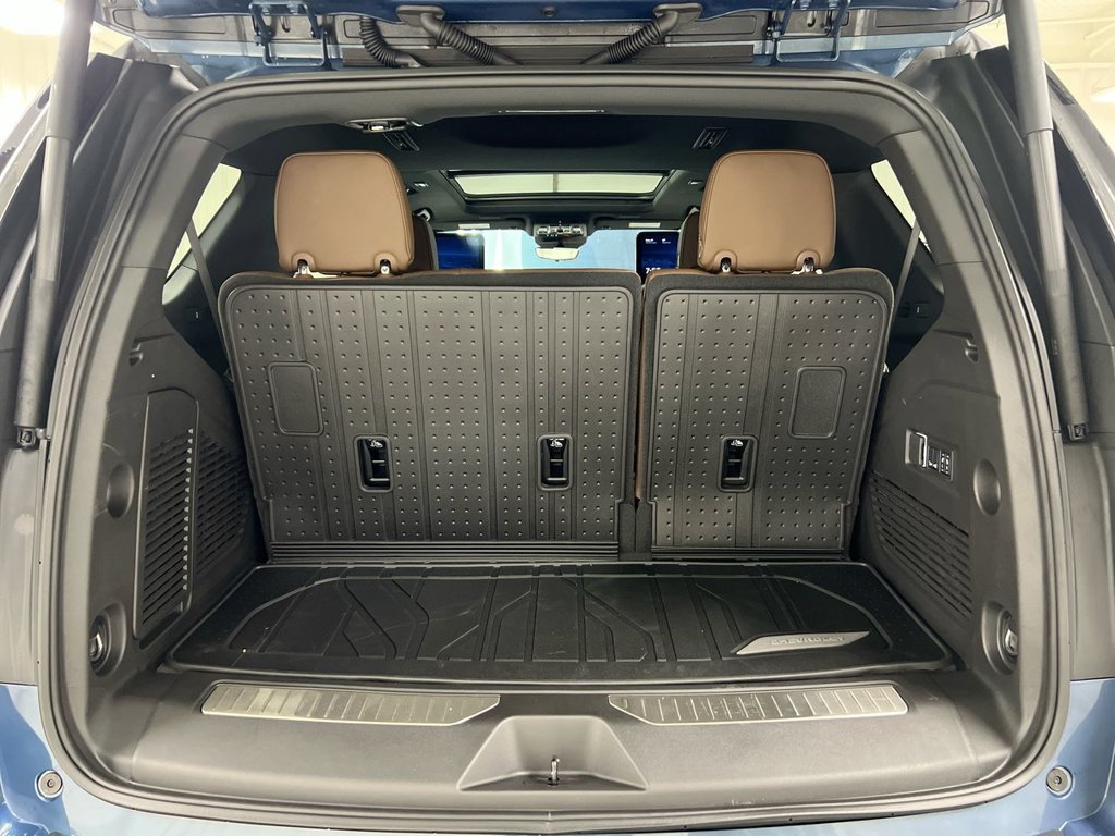 New 2027 Chevrolet Tahoe High Country AWD/4WD image 26