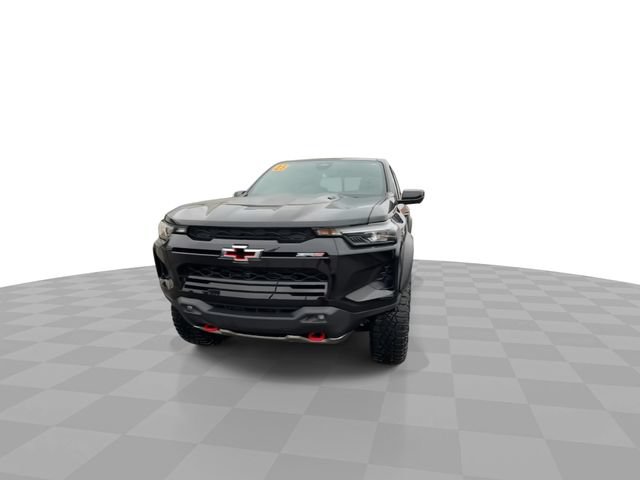Certified 2025 Chevrolet Colorado ZR2 w/ Technology Package AWD/4WD image 5