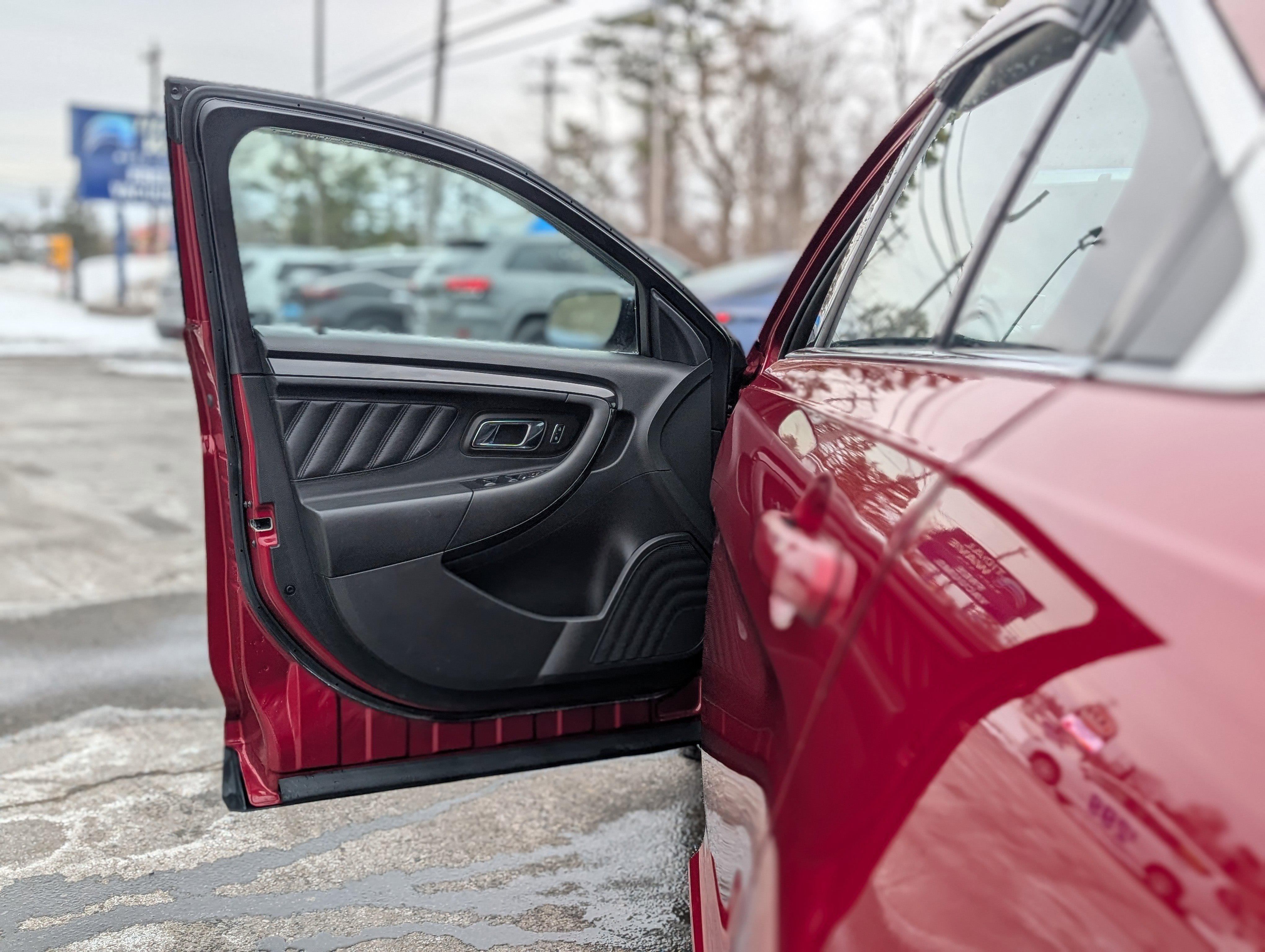 Used 2014 Ford Taurus SHO w/ Equipment Group 401A image 31