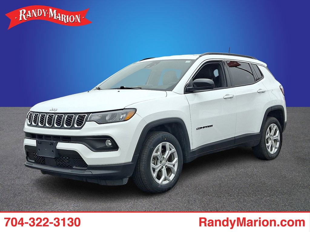 Used 2024 Jeep Compass Latitude image 1