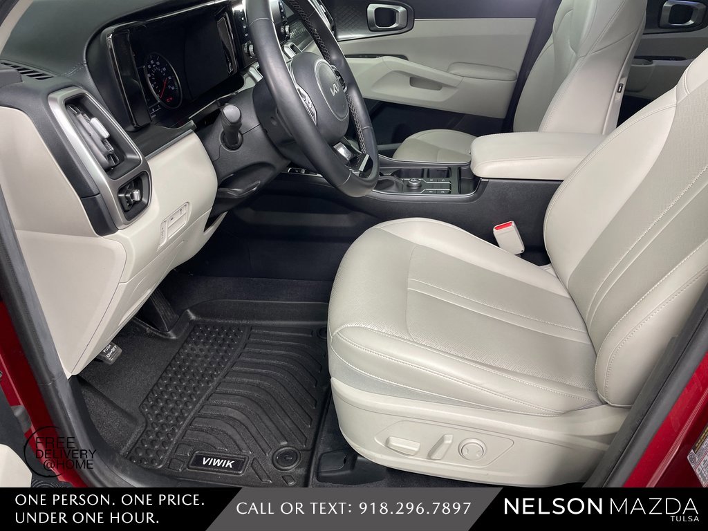 Used 2022 Kia Sorento S w/ Panoramic Sunroof Package image 16