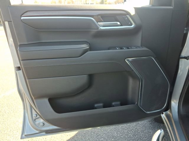 Used 2024 Chevrolet Silverado 1500 LT image 16