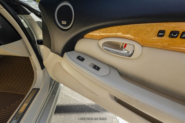 Used 2005 Lexus SC 430 Convertible image 31