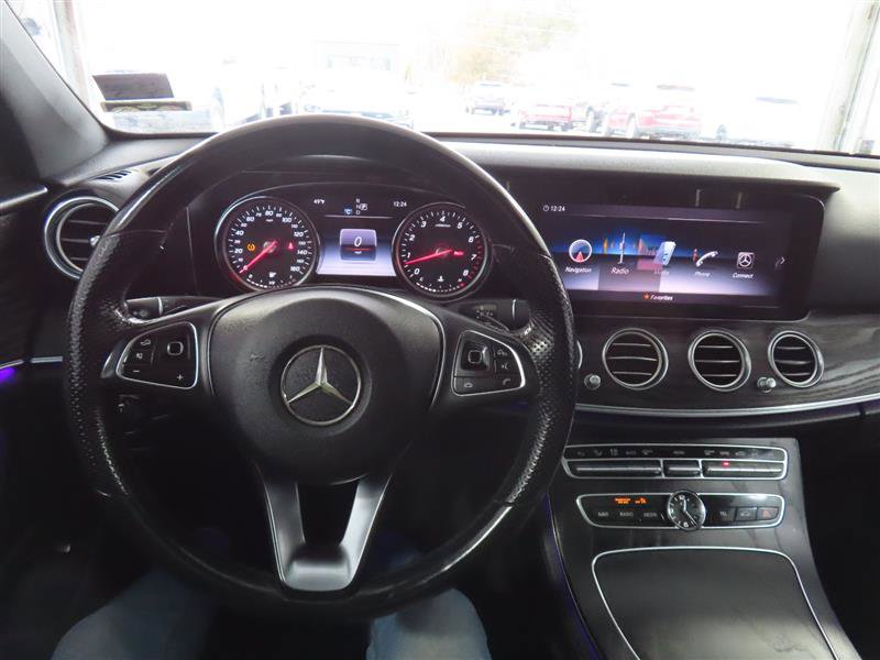 Used 2018 Mercedes-Benz E 300 image 22