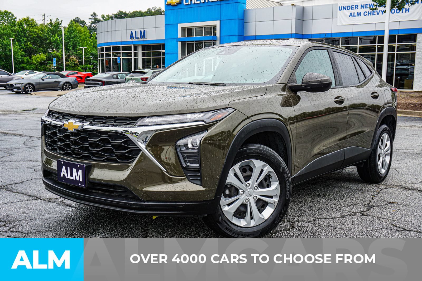 Used 2024 Chevrolet Trax LS FWD image 2