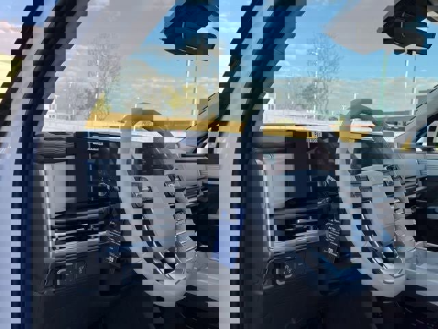 New 2026 Hyundai Santa Fe SE image 15