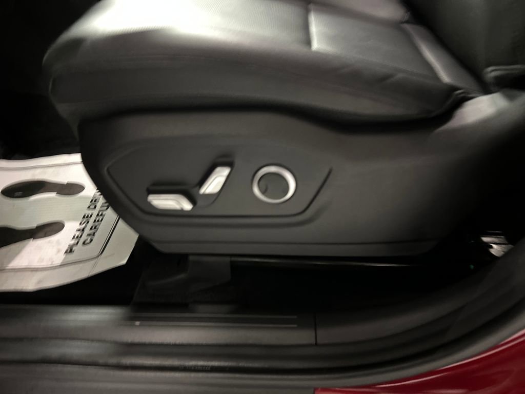 Used 2025 Hyundai Santa Fe SEL image 11