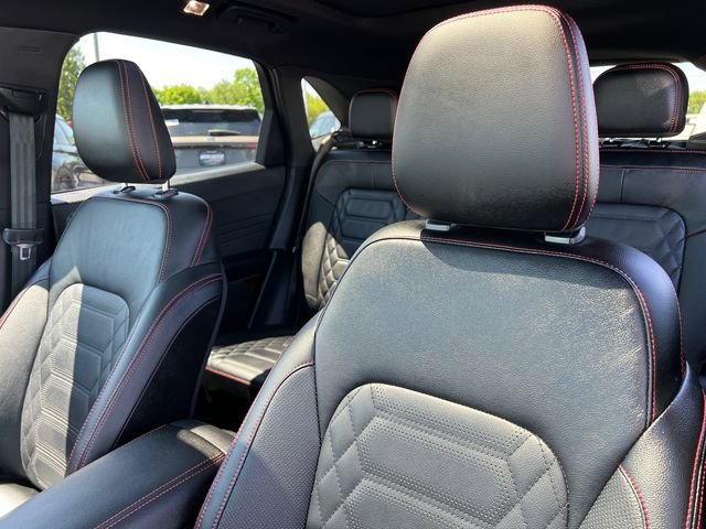 Used 2023 Ford Escape ST-Line Elite w/ Premium Technology Package AWD/4WD image 23