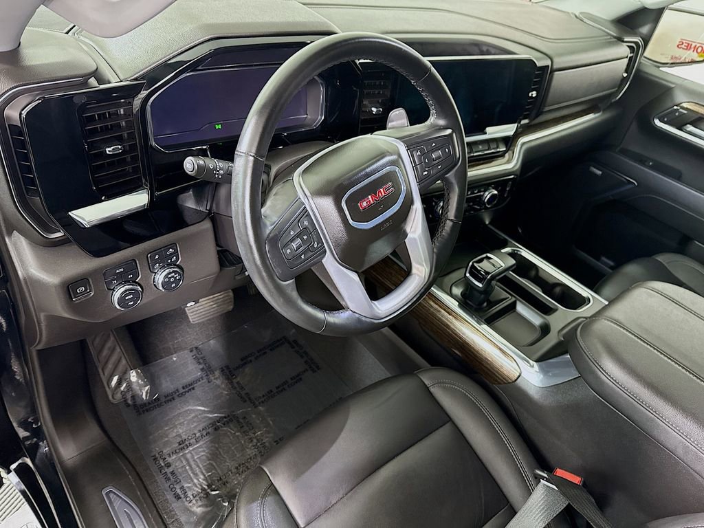 Used 2024 GMC Sierra 1500 Elevation w/ Elevation Premium Package AWD/4WD image 18