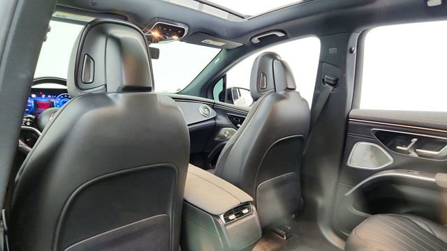 Used 2023 Mercedes-Benz EQS 450+ 4MATIC SUV image 31