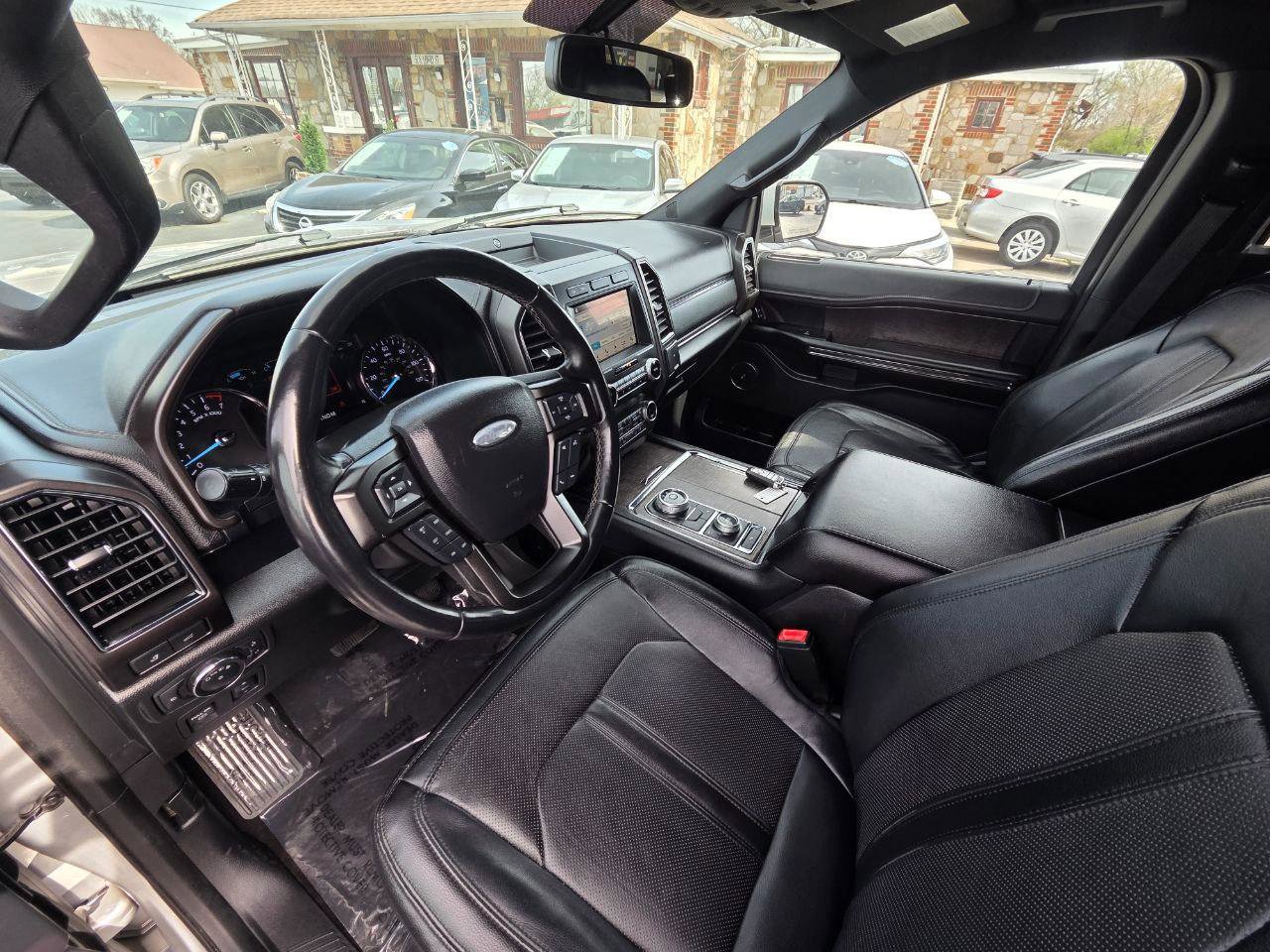 Used 2019 Ford Expedition Max Limited image 12