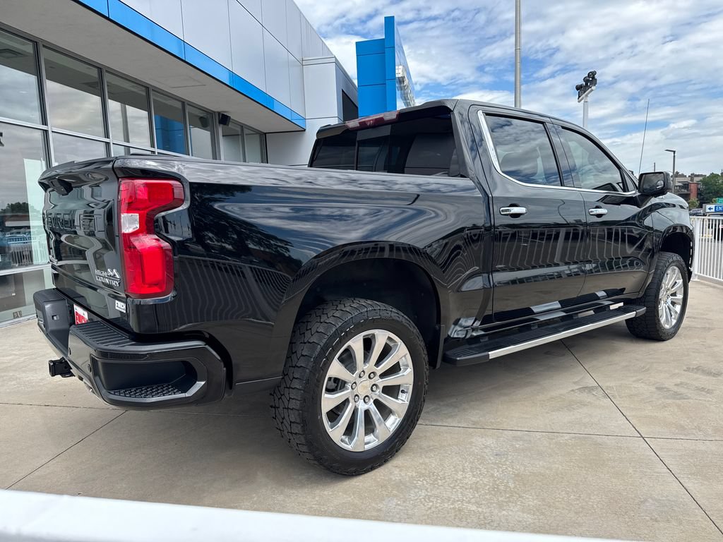 Used 2020 Chevrolet Silverado 1500 High Country w/ Technology Package AWD/4WD image 5