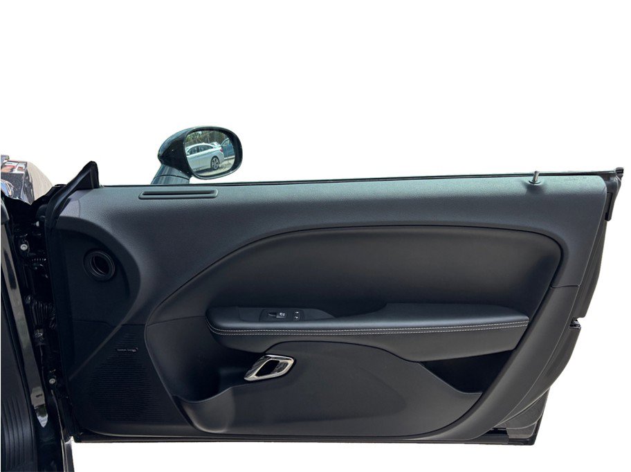 Used 2015 Dodge Challenger SRT Hellcat image 42