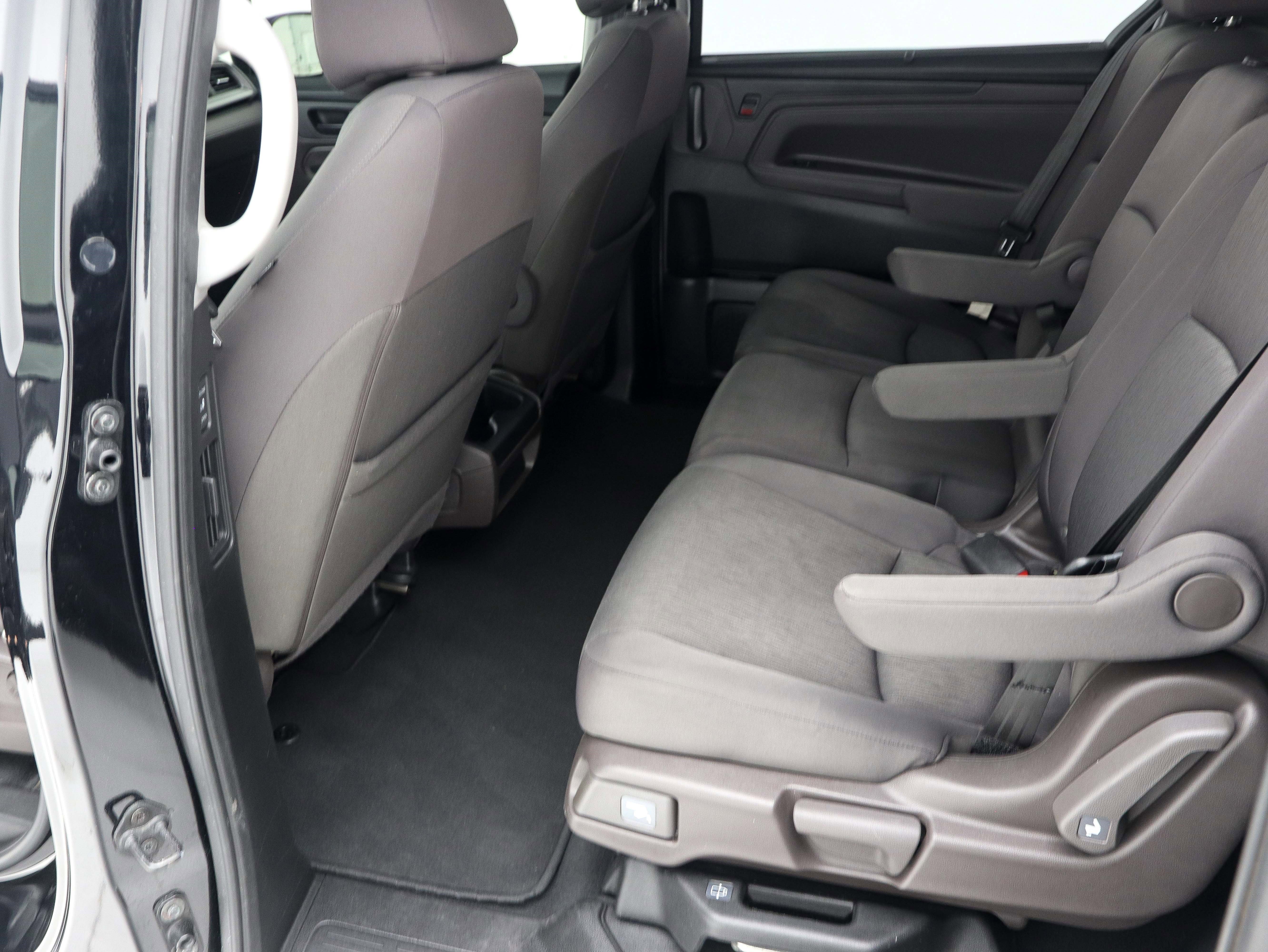 Used 2019 Honda Odyssey EX image 17