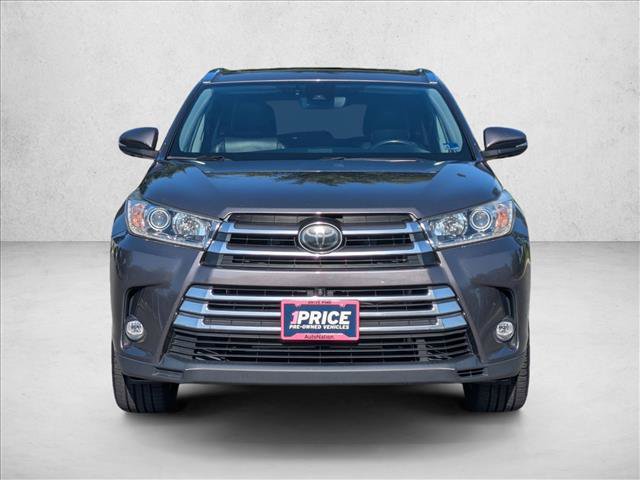 Used 2019 Toyota Highlander Limited Platinum AWD/4WD image 2