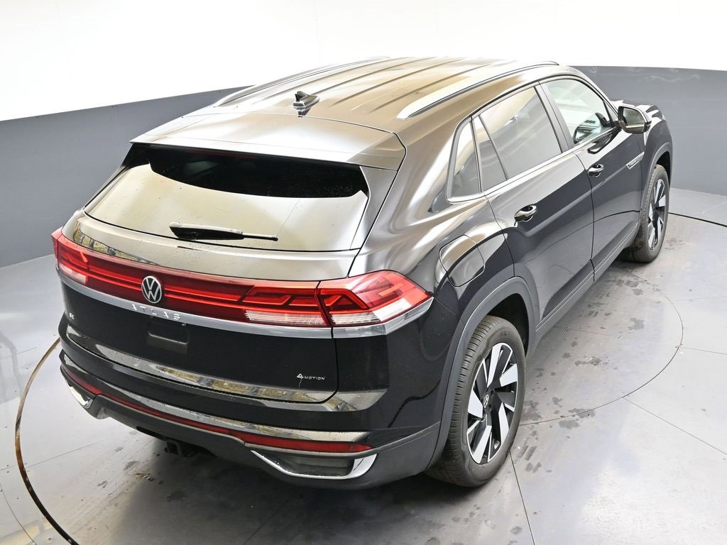 Used 2025 Volkswagen Atlas Cross Sport SE image 40