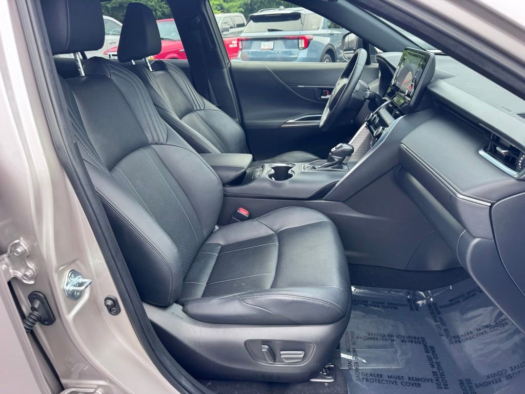 Used 2021 Toyota Venza XLE w/ Softex Package AWD/4WD image 13