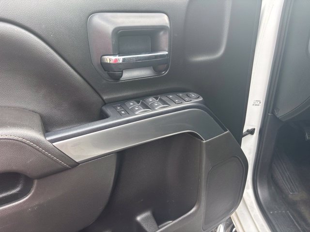 Used 2018 Chevrolet Silverado 1500 LT w/ All Star Edition AWD/4WD image 9