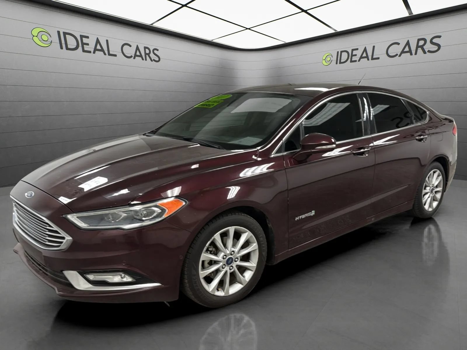 Used 2017 Ford Fusion SE w/ Equipment Group 602A FWD image 1