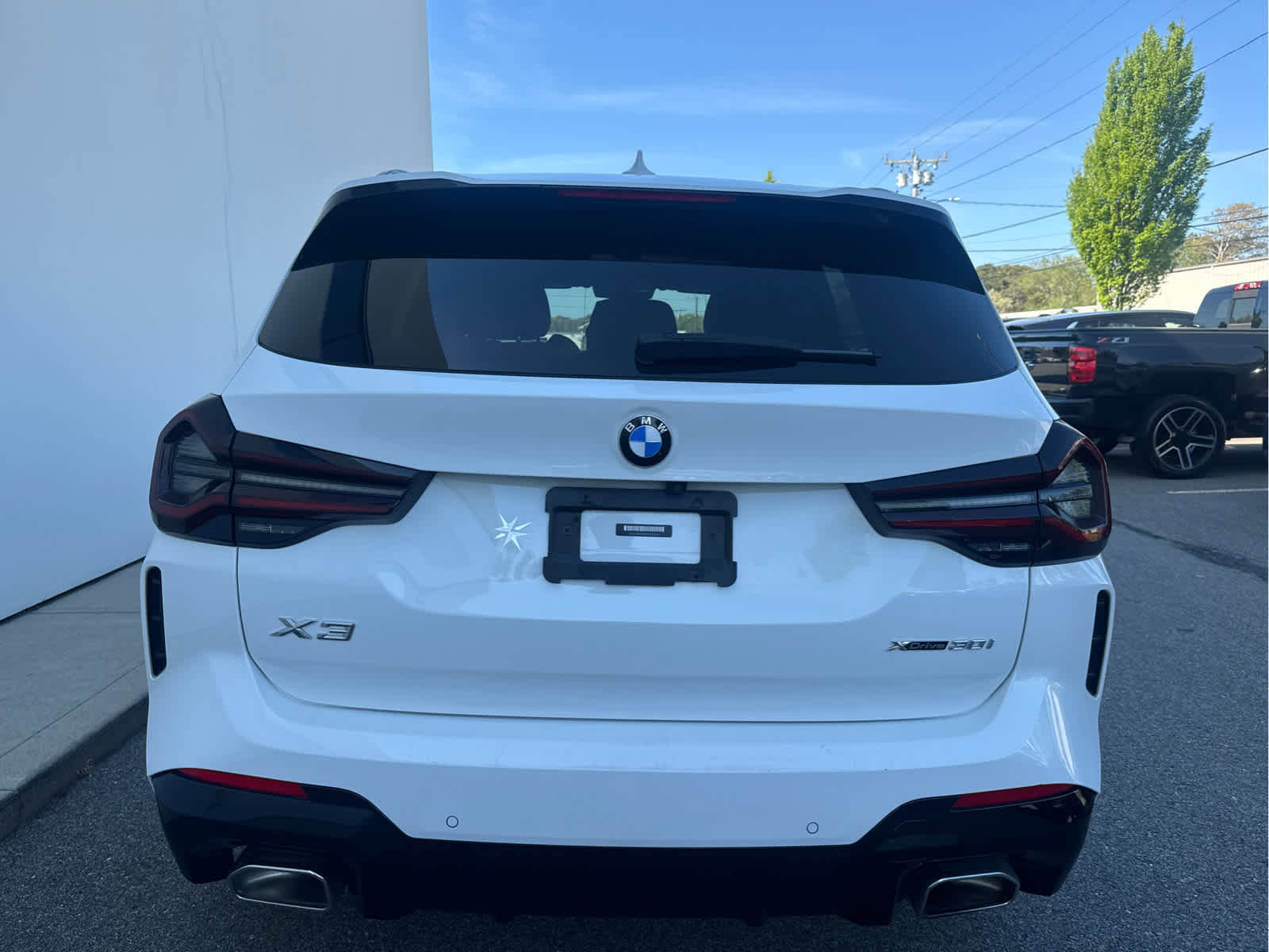 Certified 2022 BMW X3 xDrive30i w/ M Sport Package 2 AWD/4WD image 8