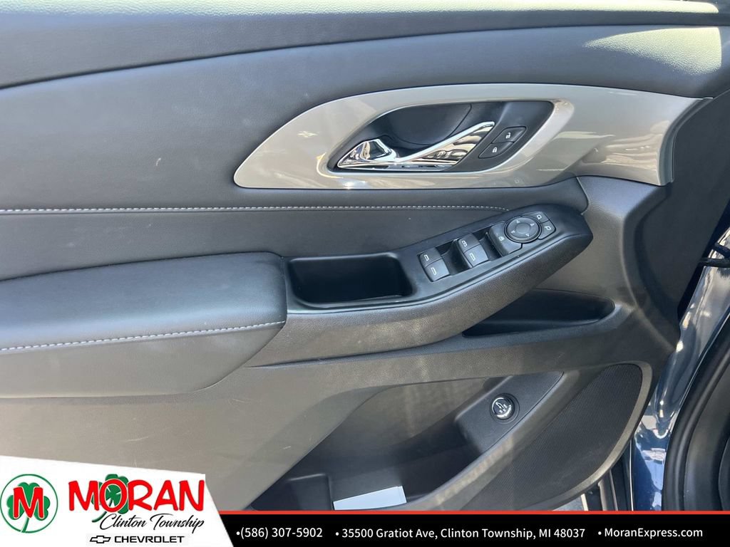 Certified 2023 Chevrolet Traverse LT FWD image 15