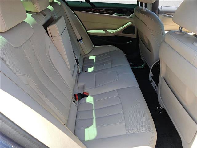 Used 2021 BMW 540i w/ Premium Package image 23