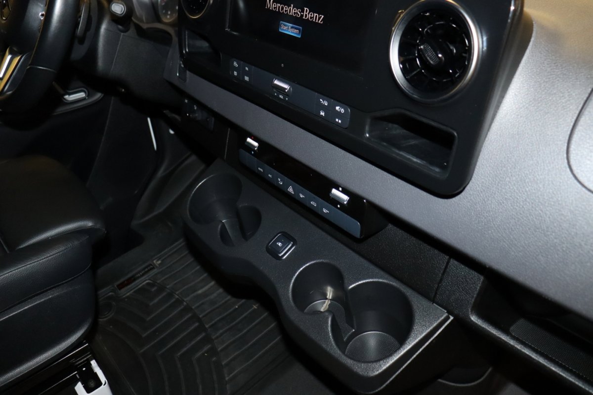 Used 2019 Mercedes-Benz Sprinter 4x4 170 image 21