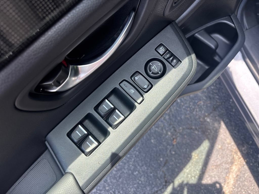 Used 2025 Honda Pilot Black Edition image 19