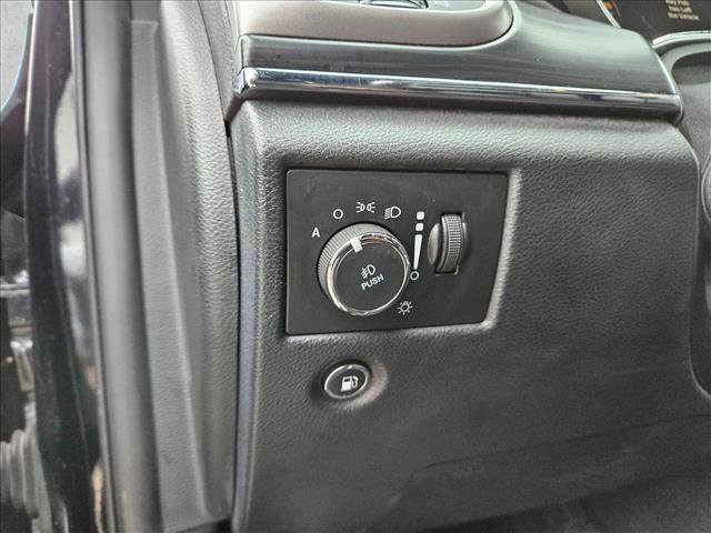 Used 2019 Jeep Grand Cherokee Limited w/ Luxury Group II RWD image 25