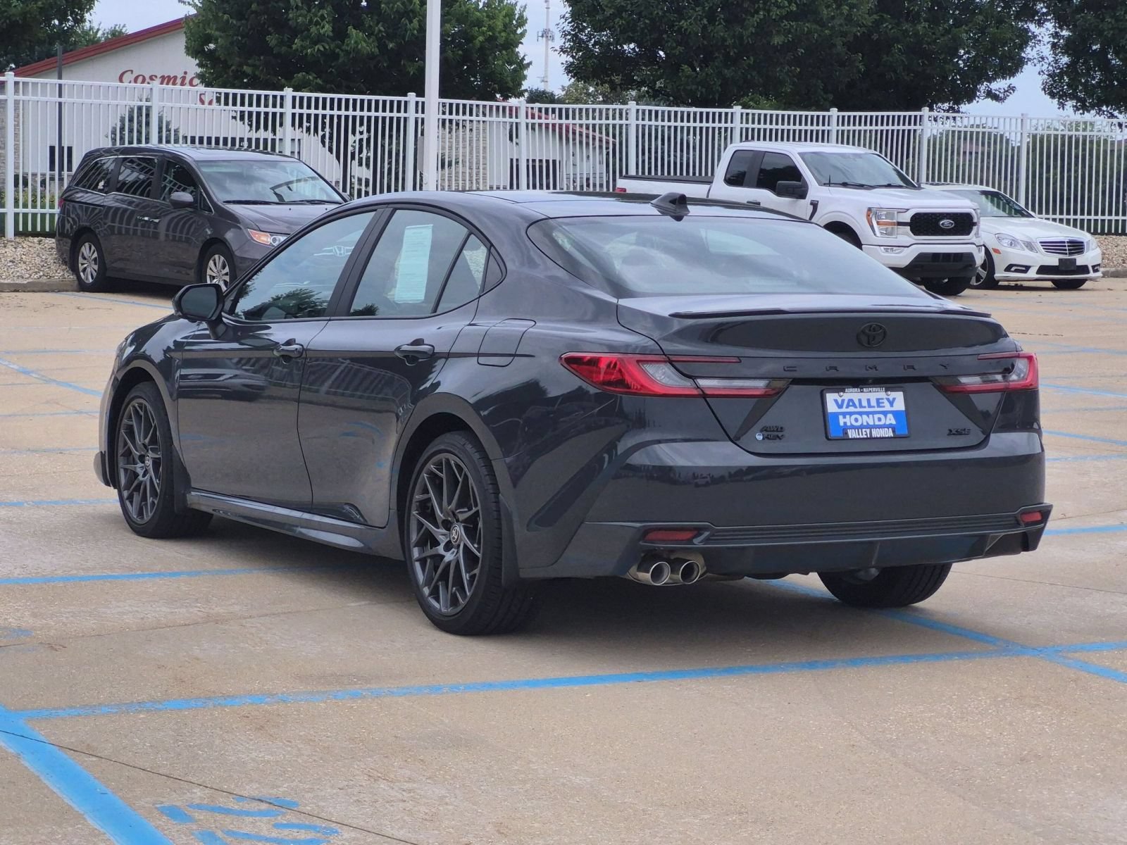 Used 2025 Toyota Camry XSE w/ Premium Plus Package AWD/4WD image 8