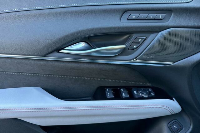 New 2026 Cadillac CT4 V Blackwing w/ Carbon Fiber 1 Package image 11