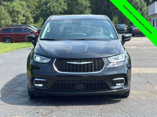 Used 2023 Chrysler Pacifica Touring-L FWD image 33