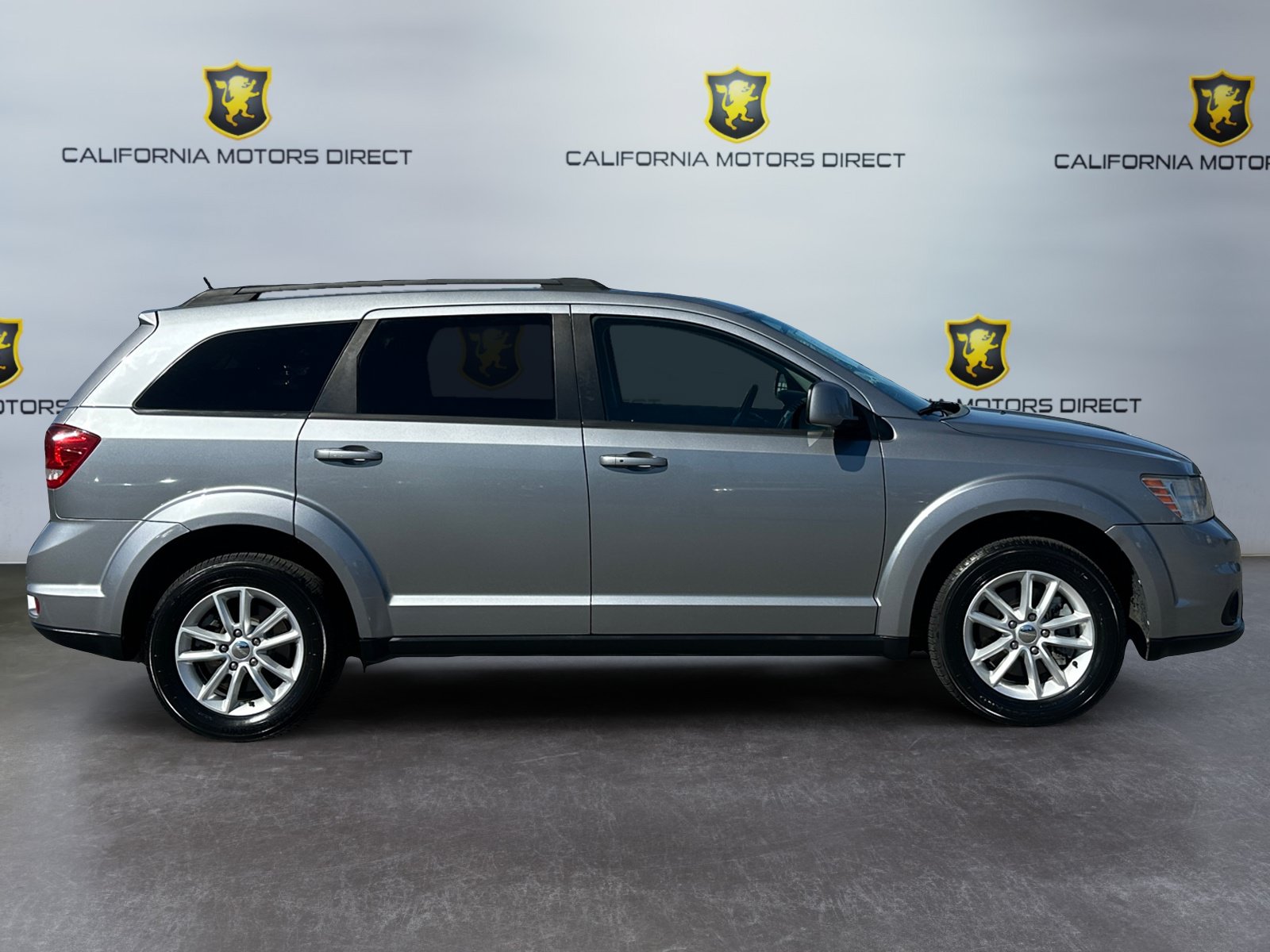 Used 2017 Dodge Journey SXT w/ Comfort/Convenience Group FWD image 6