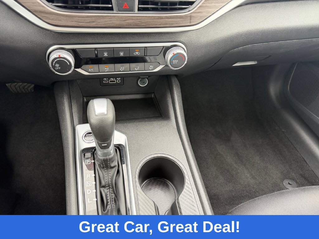 Used 2025 Nissan Altima 2.5 SV FWD image 11
