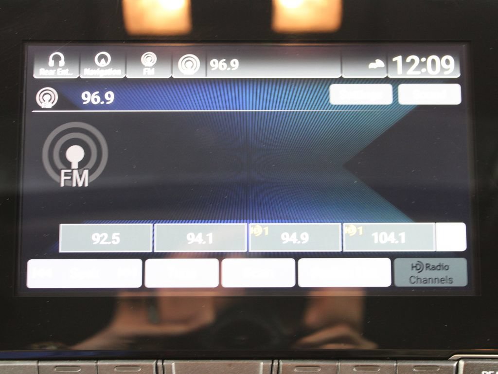 Used 2018 Honda Odyssey Touring image 25