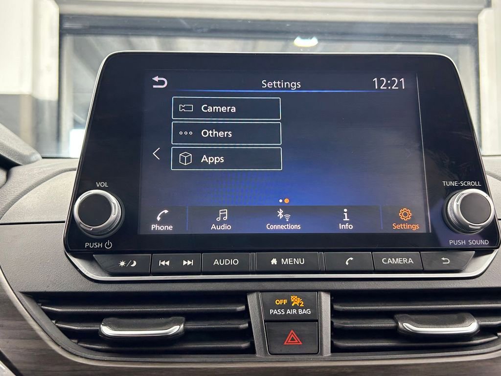 Used 2024 Nissan Altima 2.5 SV image 17