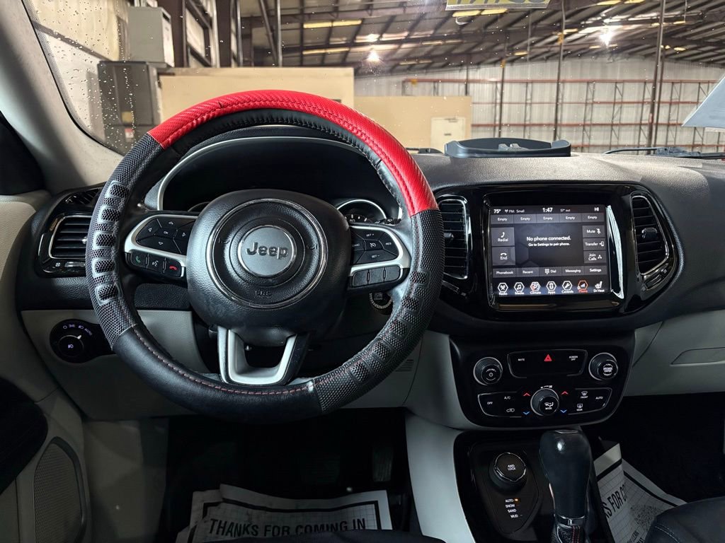 Used 2017 Jeep Compass Limited image 24